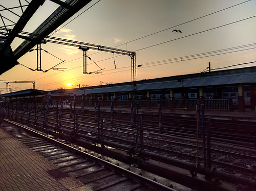 sunrise railwaystation wires kanpur