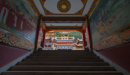 architecture zeiss cn temple religion chine ze kangding budhism bhudist distagont2815 sichuansheng ganzizangzuzizhizhou