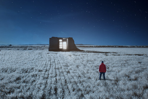 door light red portrait snow luz night self sadness tristeza star noche rojo puerta nieve final estrellas end infrared moonlight pena shame autorretrato melancolía symbolism simbolismo palencia luzdeluna infrarrojo baqueríndecampos