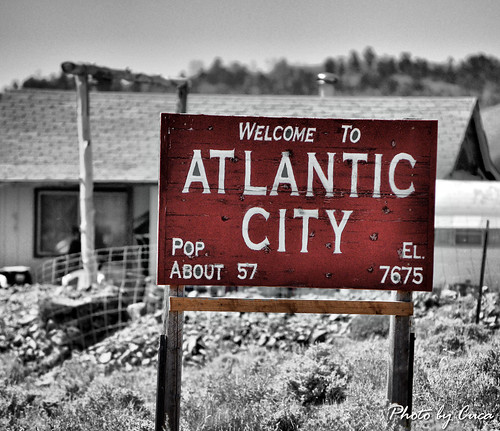 city color sign photography gold town atlantic mining lazy wyoming population elevation elliott selective photog