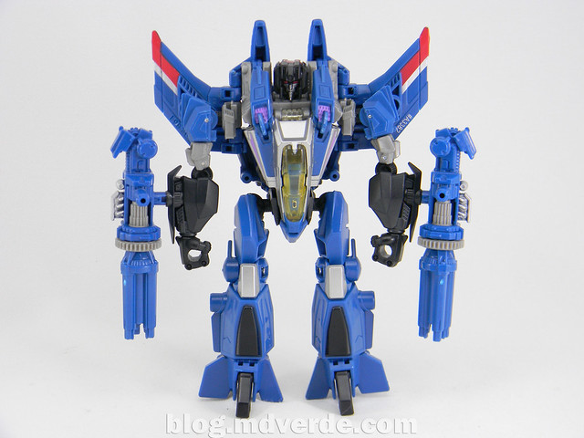 Transformers Thundercracker Deluxe - Generations - modo robot