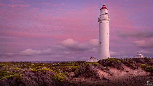 lighthouse australia victoria bluehour capenelson capenelsonlighthouse