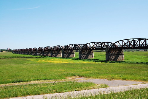 bridges elbe eisenbahnbrücke brücken dömitz
