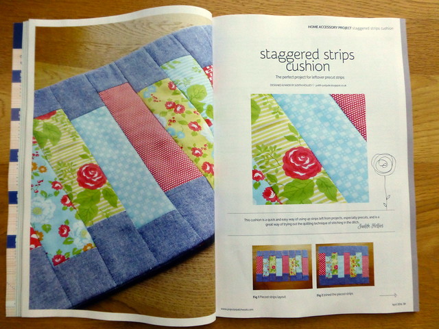 Staggered Strips Cushion / Popular Patchwork (April)