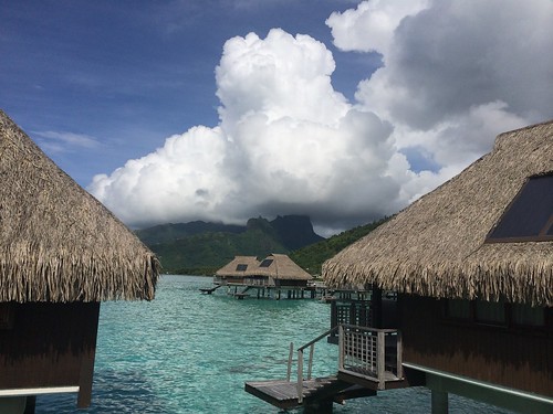 moorea southpacific societyislands tahiti clouds overwaterbungalows
