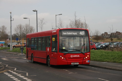 Arriva Southern Counties 4002 on Route 469, Queen Elizabeth Hospital