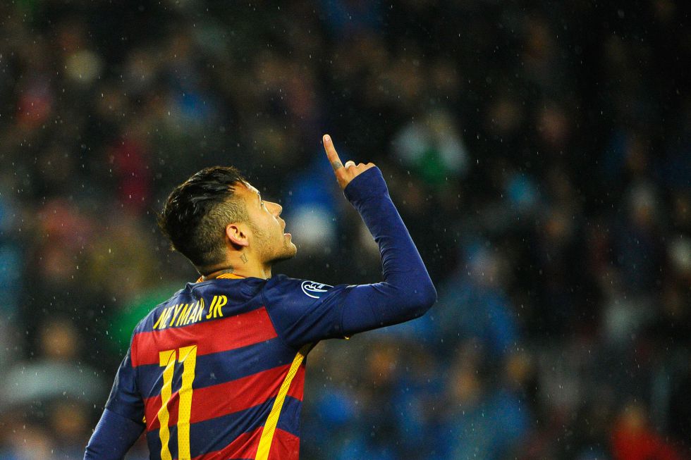 16316_ESP_Barcelona_v_ENG_Arsenal_3_1_BRA_Neymar_celebrates