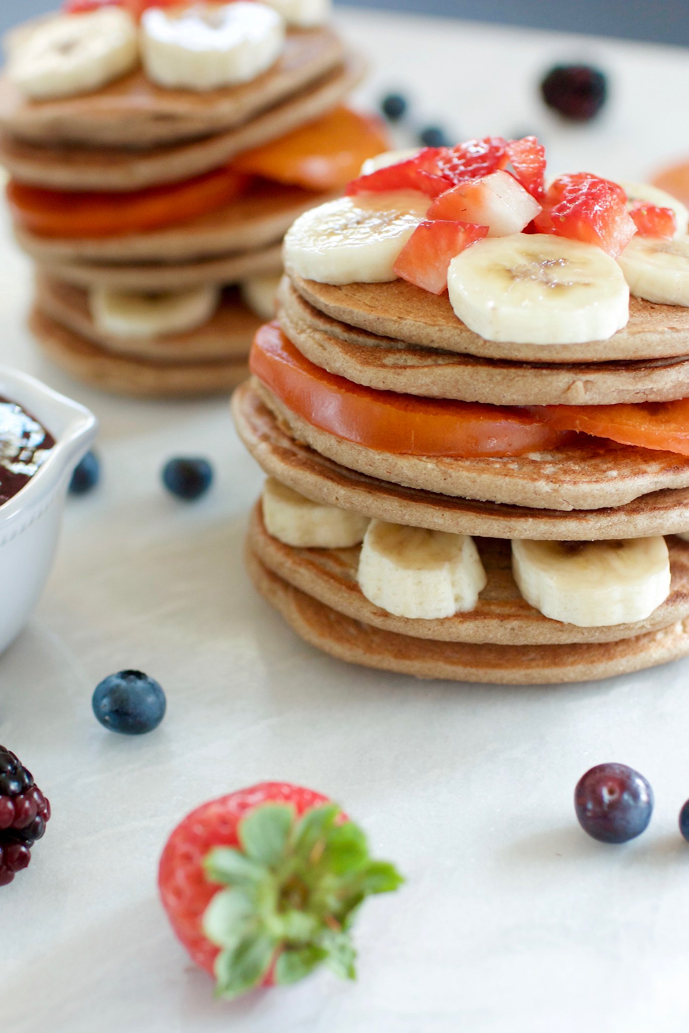 Healthy 3-Ingredient Vegan Pancakes {gluten- &amp; oil-free}