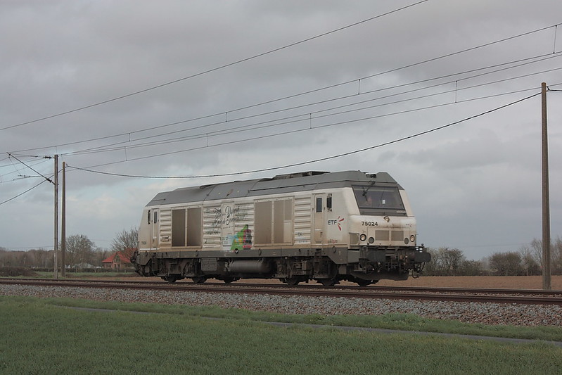 [Rocky-Rail/REE Modeles] Locomotive diesel - BB75000 - Page 4 26184054982_245d9ae08a_c