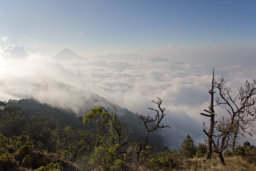 clouds volcano guatemala summit volcan zunil