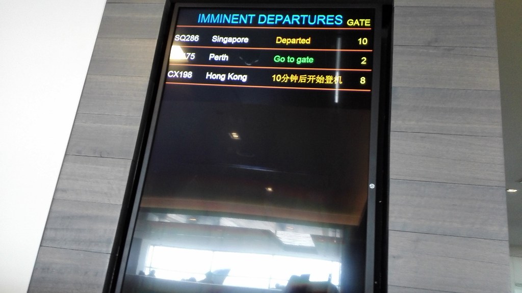 奥克兰机场候机室登机指示屏
