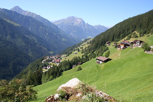 mountain alps landscape austria österreich view wiese berge valley alpen aussicht grassland landschaft eos350d tal steil abhang