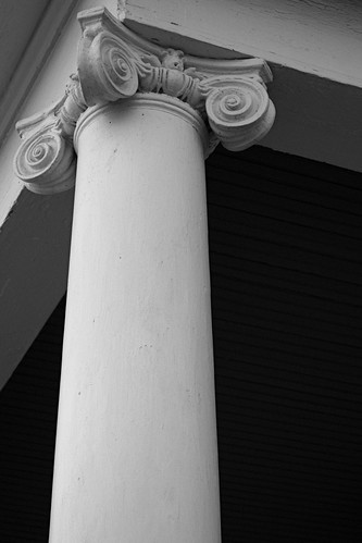 detail oklahoma porch column frontporch hominy osagecounty drummondhouse porchcolumn drummondhome
