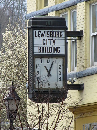 clock cityhall westvirginia lewisburg citybuilding