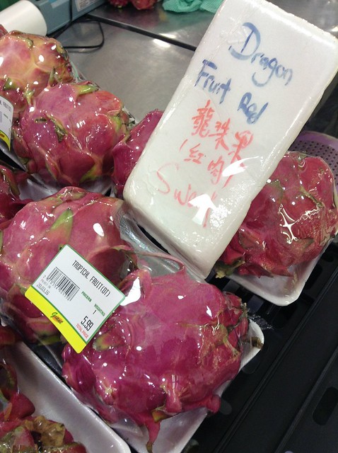 红肉火龙果5.99新元/2粒