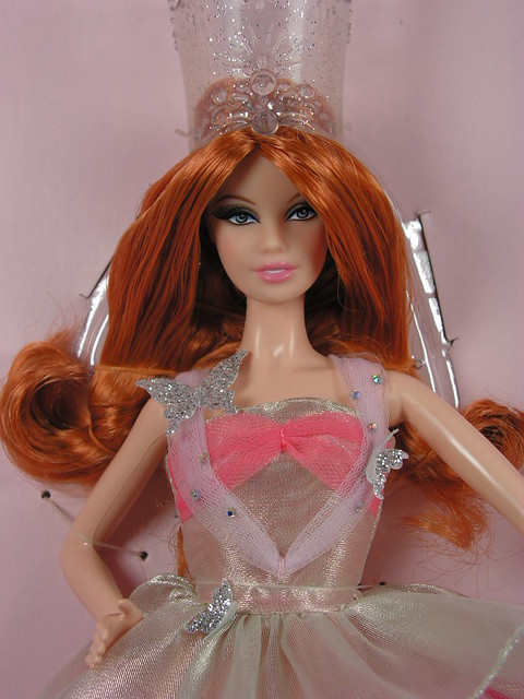 2015 Barbie The Wizard Of Oz Glinda The Good Witch CJF31 (1)