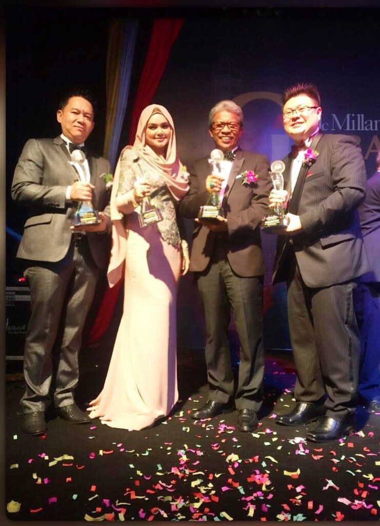 Siti Nurhaliza Terima Anugerah McMilan 2016