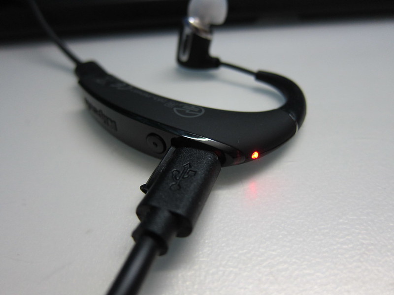 Klipsch R6 In-Ear Bluetooth Earphones - Charging