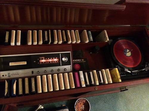 8-Track Record Player at Uncle Kenny's (January 14 2015)