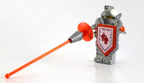 LEGO Nexo Knights 70316 Jestro's Evil Mobile figures08