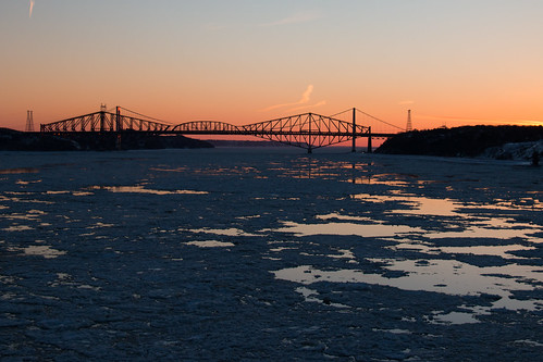 winter sunset canada ice quebec shoreline sunny québec seaice stlawrenceriver villedequébec laurentiadesgagnes