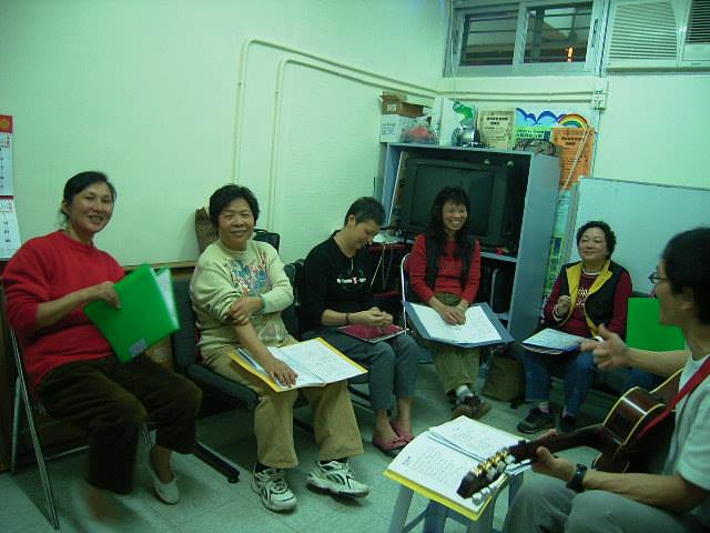 女工合唱團排練 (攝影：香港婦女勞工協會)