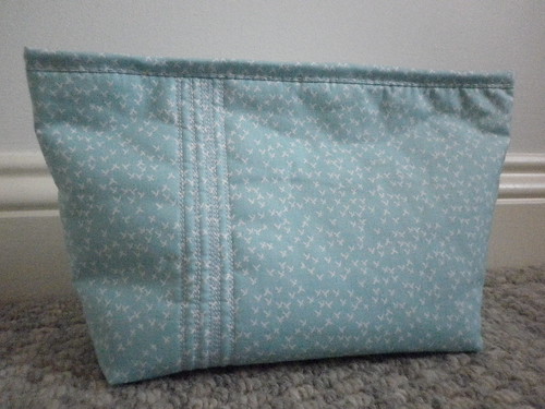 Knitting pouch