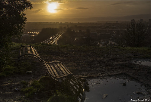 uk england southwest sunrise bench bristol puddle cityscape january rails vista railwayline 2016 stwerburghs narrowayshill nikond7100 photographybyjeremyfennell sigma1835mmf18dchsmlens