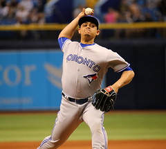 Blue Jays closer Roberto Osuna pitches in the ninth