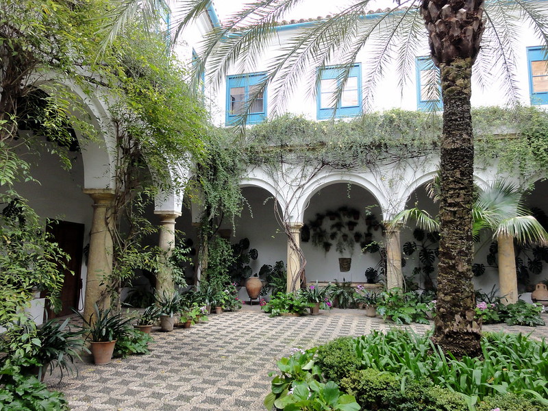 Córdoba capital (2): Palacio de Viana, Mezquita, paseo por el río y callejeo. - Recorriendo Andalucía. (2)