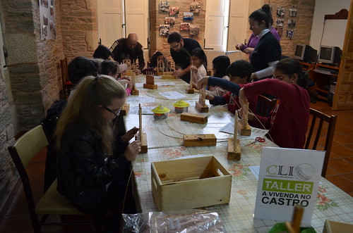 taller infantil historia telar reconstrucción clío recortable vilalba santaballa