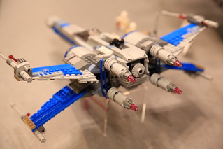 LEGO Star Wars 75149 Resistance X-wing Fighter 4