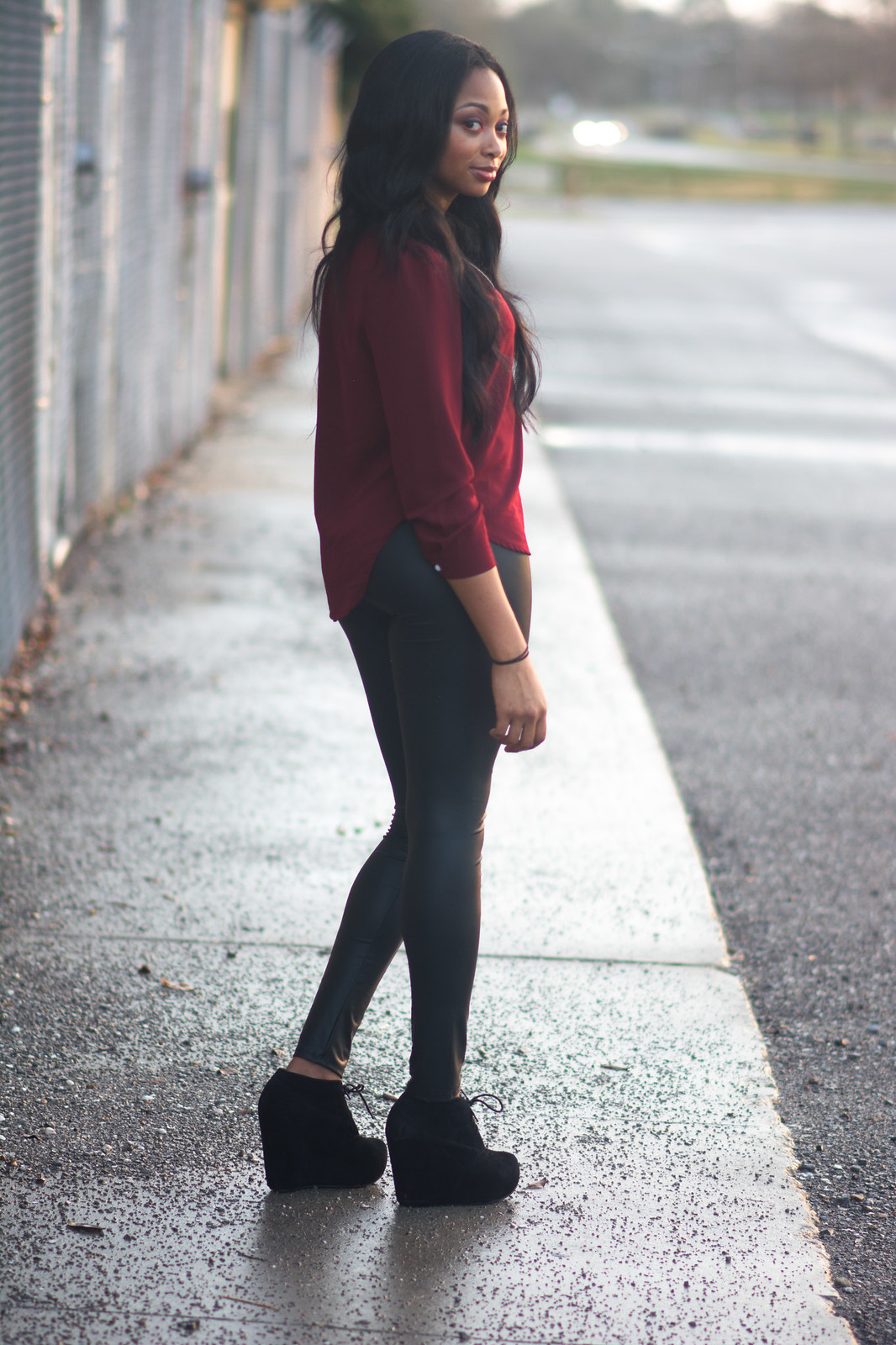 baton rouge street style casual outfit with leggings