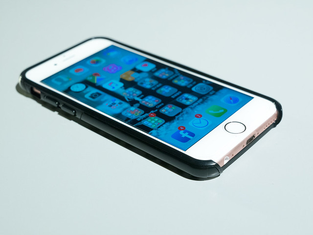 Hybrid Hardshell Case for Apple iPhone