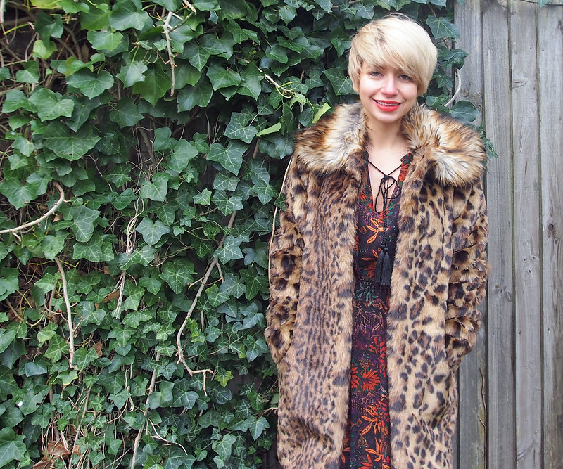 Floral Maxi Dress, H&M, Tassel, Neck Tie, 70s, Leopard Print Coat, Faux Fur, Very, Peter Pan Collar, How to Wear, AW15, Outfit Ideas, Style Inspiration, UK Fashion Blog, London Style Blogger, Sam Muses