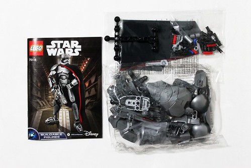 LEGO Star Wars: The Force Awakes Buildable Figures Captain Phasma (75118)