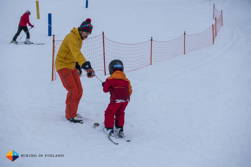 Learning to ski at Hetta Hiihtomaa