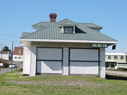 railroad dublin station trains depot rt11 route11