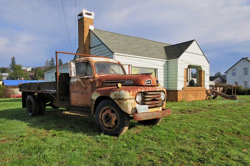 ford truck rust rusty patina flatbed worktruck companytruck cooscounty foundonthestreet myrtlepointoregon jimstrenching
