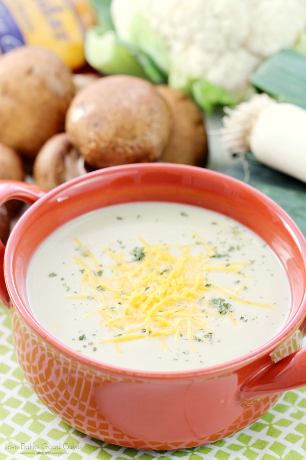 Switch up your dinner routine with this Creamy Cauliflower and Leek Soup! It's quick and easy to make and only requires a few ingredients! AD