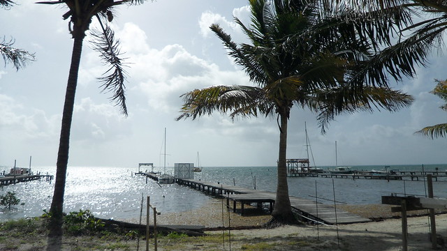 Embarcaderos que hay por todo Cayo Caulker, en Belize.