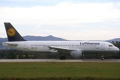 Lufthansa A320-211 D-AIPY GRO 07/01/1996