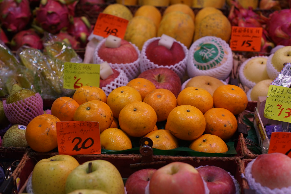 Sheung Wan fruit stall - Taiwanese mandarin orange