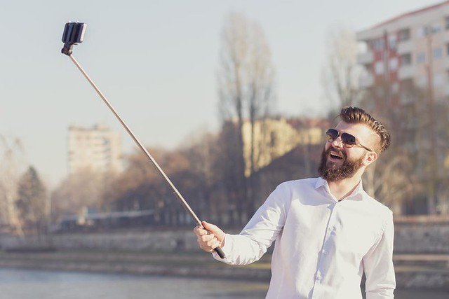 selfie-stick-nikon-evd