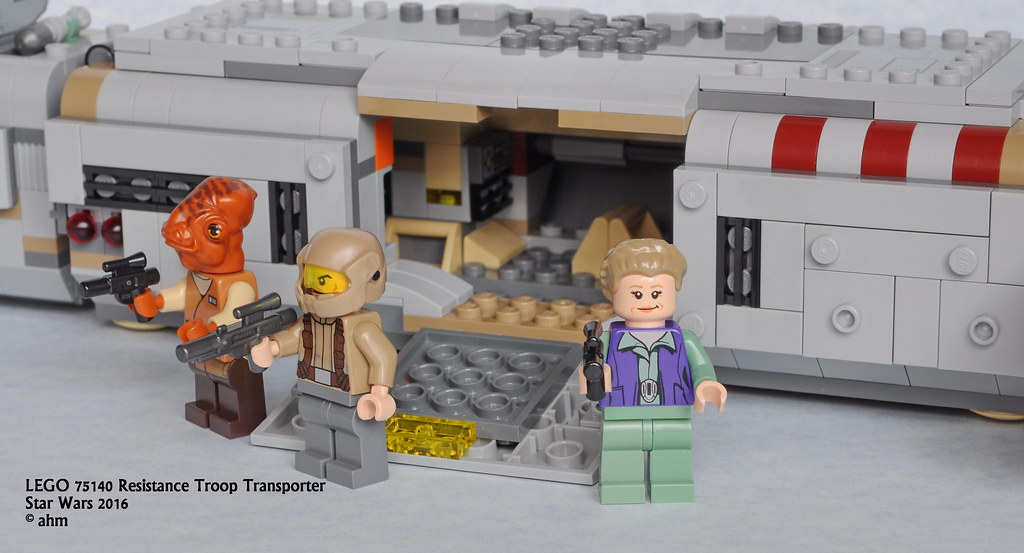 Star Wars LEGO 75140 Resistance Troop Transporter