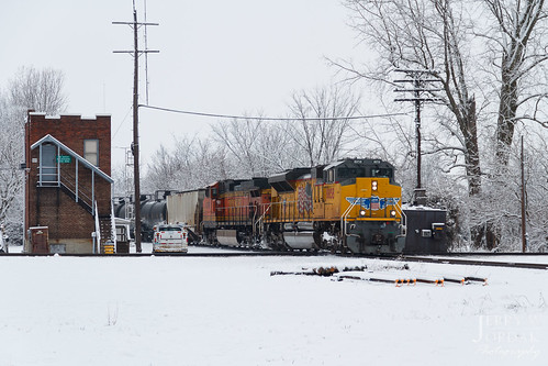 trees ohio snow tower up train us unitedstates dunkirk relaybox 8858 sd70ace unittrain ftwayneline train64e