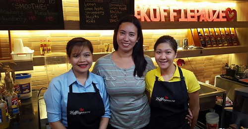 Cousins working together at Koffie Pauze | Dinner at Koffie Pauze In Its New Home at Roxas Avenue Dormitory - DavaoFoodTrips.com