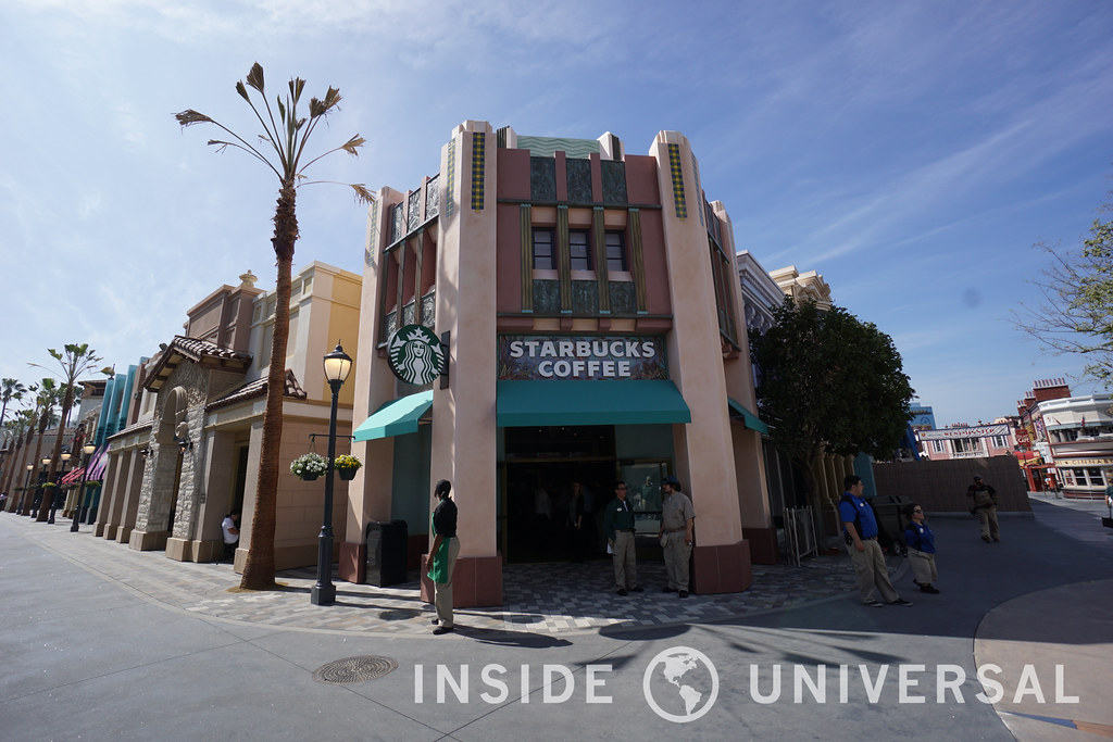 Universal debuts Universal Boulevard, featuring a larger Universal Studios Store and a new Starbucks