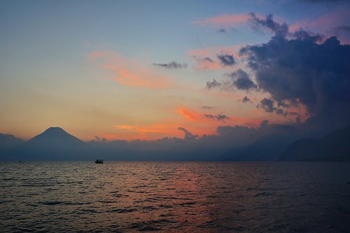 sunset lake water lago volcano guatemala sunny atitlán atitlan volcanoes centralamerica pw volcán