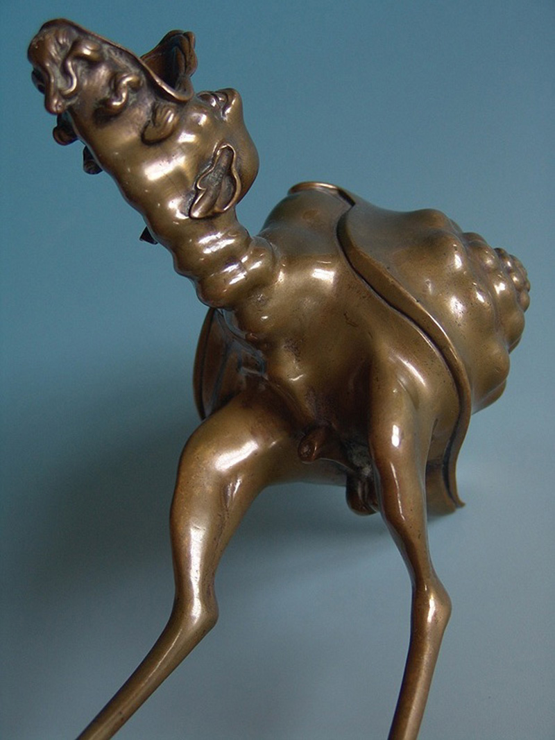 Arent van Bolten - Oil lamp in shape of a Grotesque Animal, 18th c  (view 3)